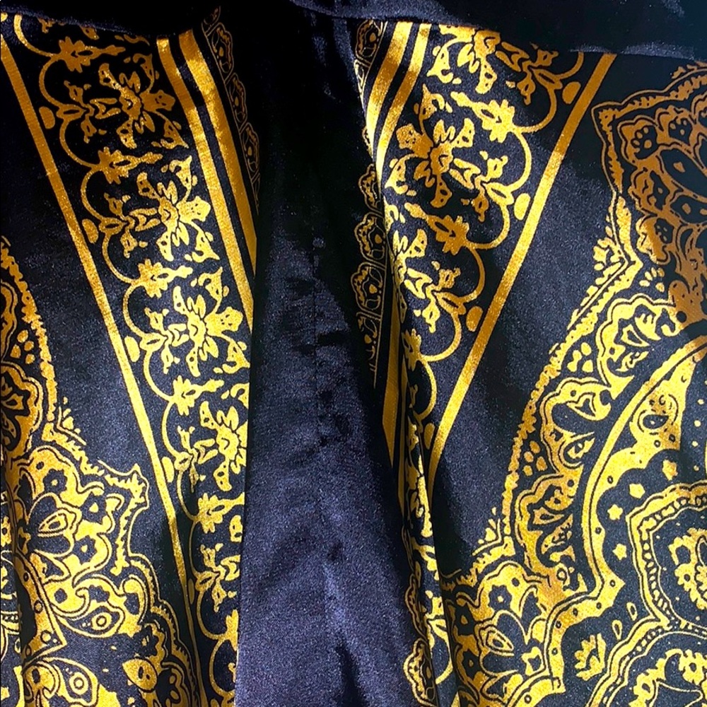 GOLD TOP - Picture 2 of 2